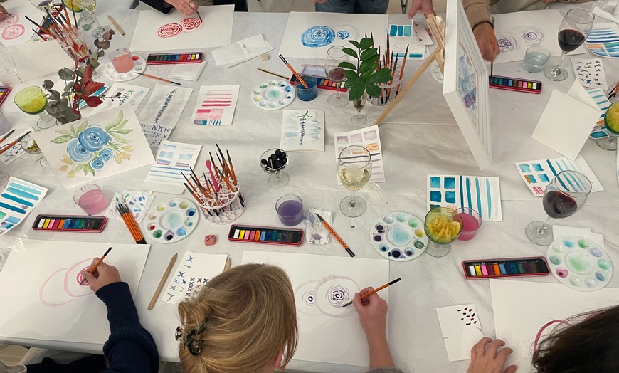Image 5: Taller de acuarelas con vino ilimitado y material para 1 a 4 personas