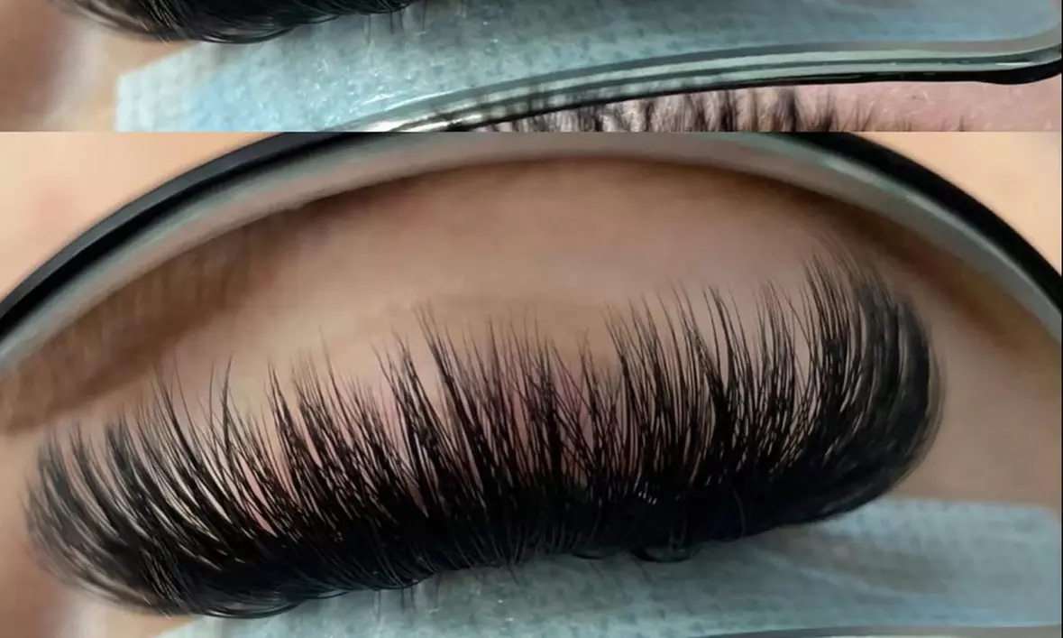 Bold Look with Classic, Hybrid, Volume or Mega Volume Lash Extensions