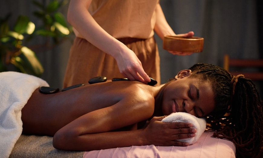 Image 3: Up to 76% Off on Hot Stone Massage at Amy Beauty Salon