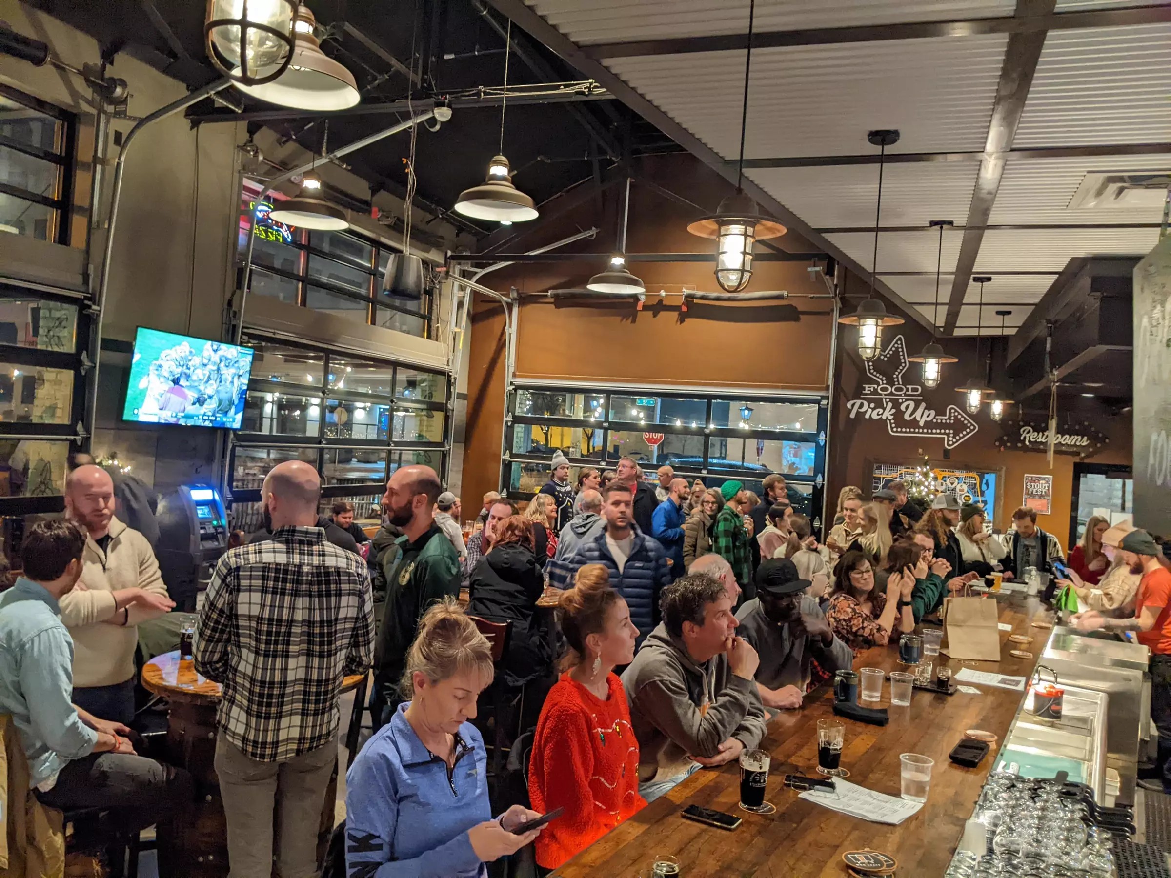 Up to 25% Off on Brewery Tour at MobCraft Beer - Second Medium