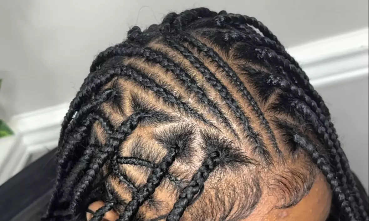 Unleash Your Style: Transform Your Look with Stunning Knotless Braids!