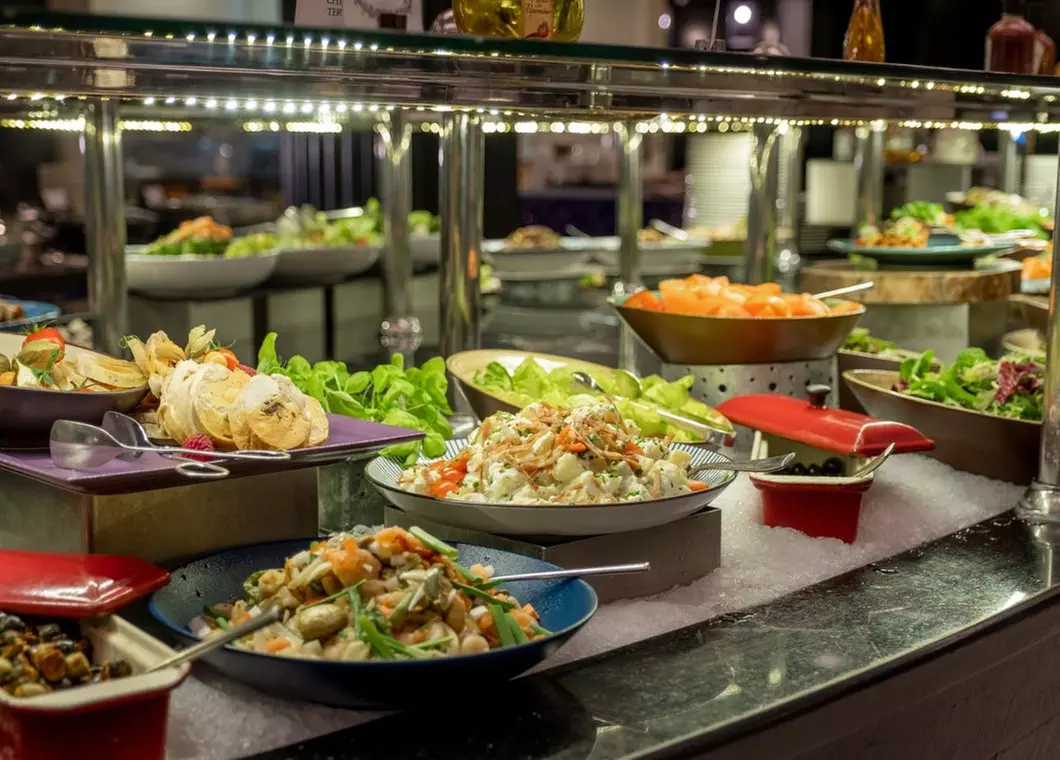 Buffet at 5* Sofitel Abu Dhabi Corniche: Child AED 69, Adult AED 140