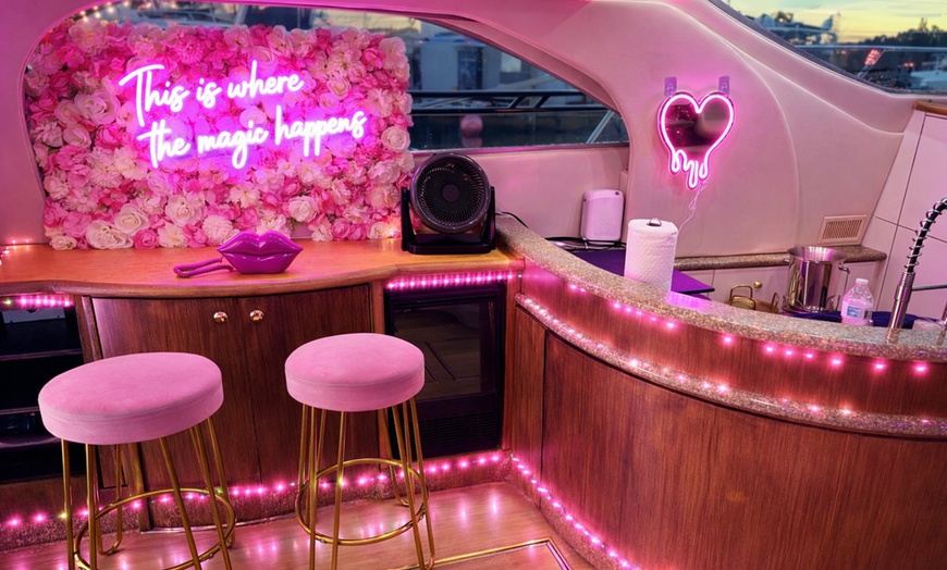 Image 3: 3, 4 Hours Yacht Rental, Charters of 4 Hours with Jet Skis and More