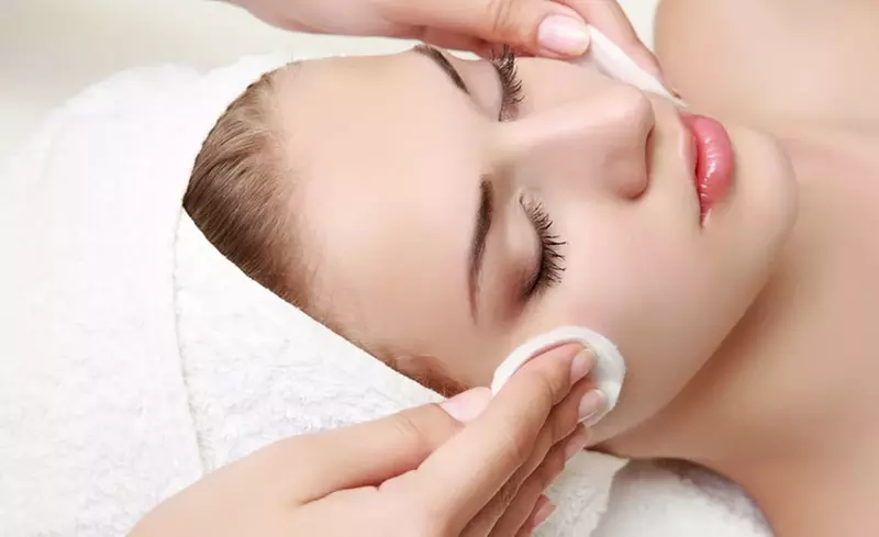 Karty podarunkowe do wydania na usługi w salonie Estetic World