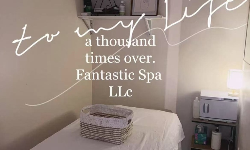 Image 6: Unwind with a 65-minute massage combo experience 
