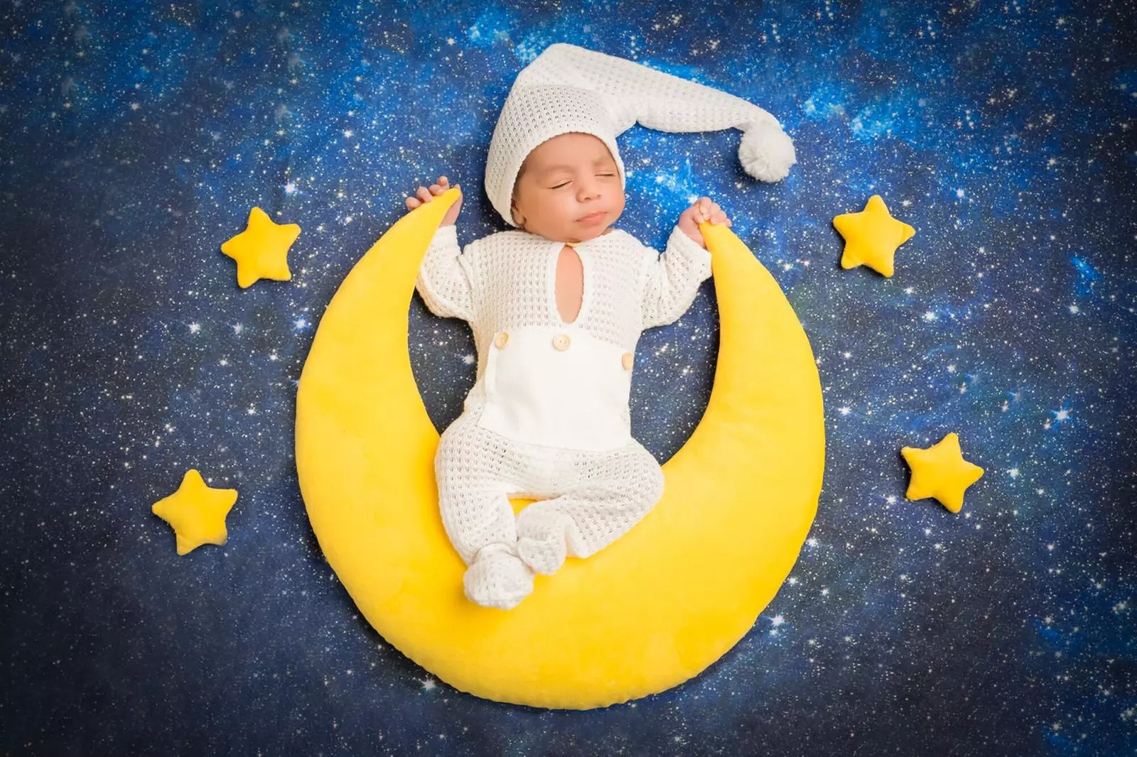 30 or 45-Min In-Studio Newborn Photography + 3 Digital Images