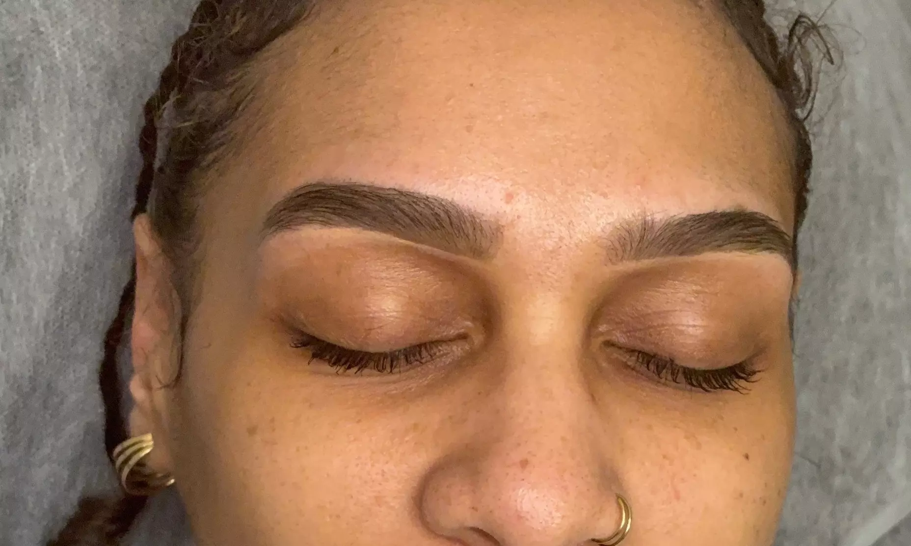 Transform Your Look with One or Three Eyebrow Tinting Sessions