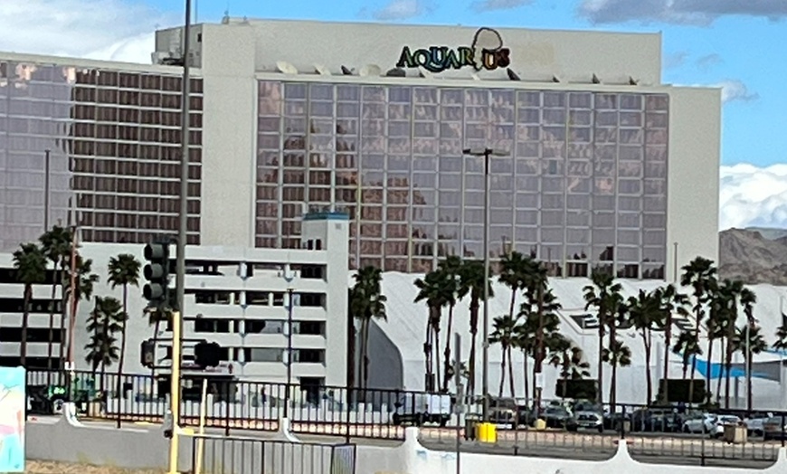 Image 18: Las Vegas to Laughlin - 8-Hour Riverside Refresh Day Tour