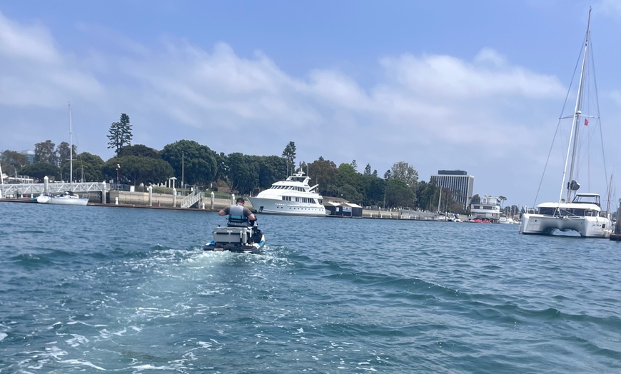 Image 4: Jet Ski and Pontoon Boat Experiences