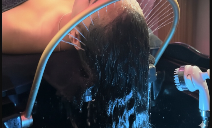 Image 3: Session head spa de 45 ou 60 minutes au TH Institut Spa