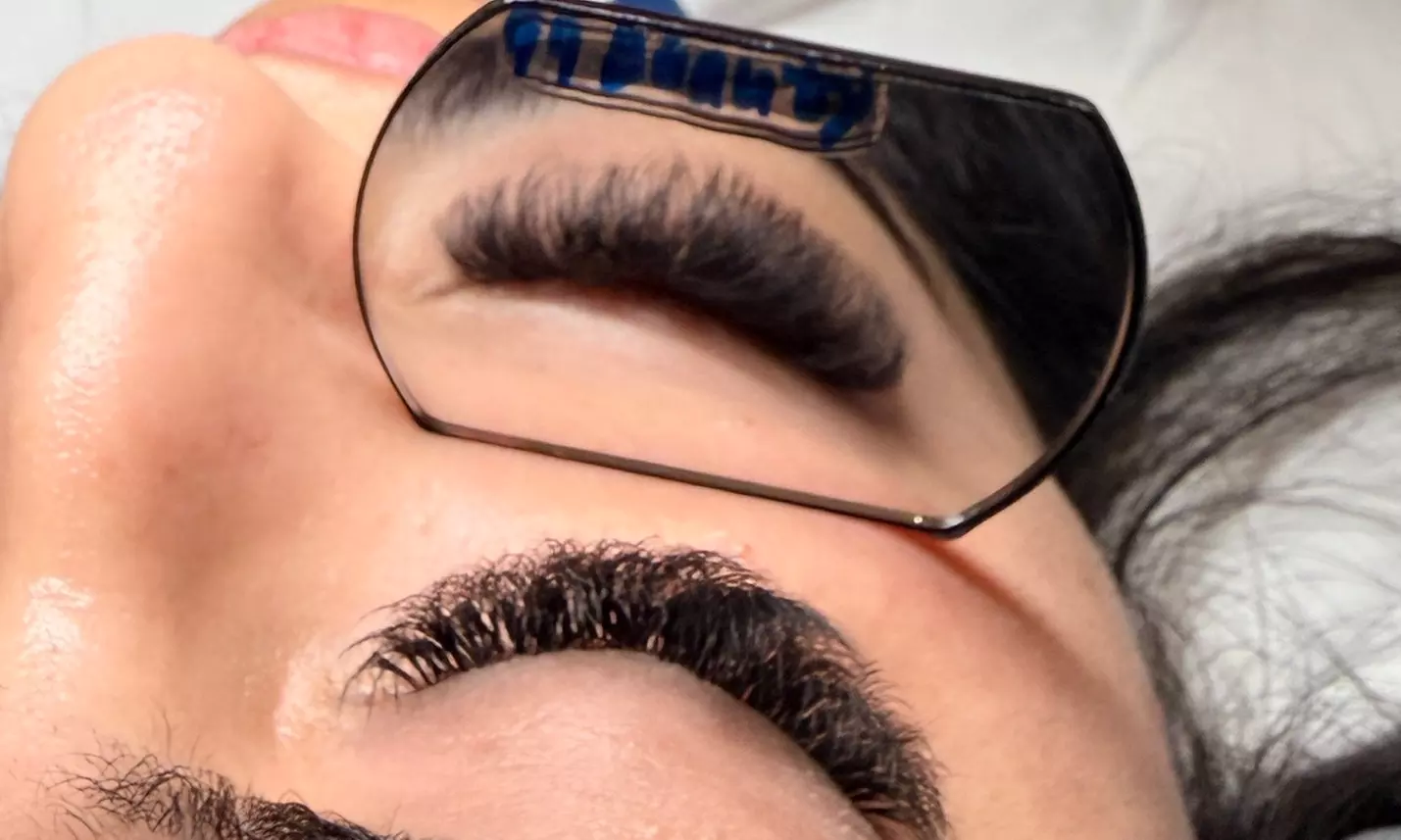 Classic, Hybrid, Volume, or Mega Volume Full Set Eyelash Extensions