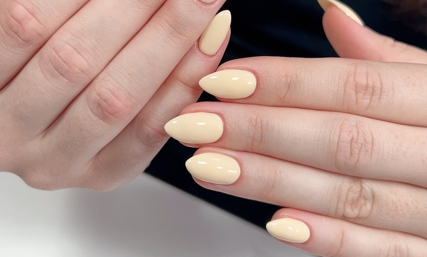 Image 11: Beauté des pieds pour homme chez Nails Art
