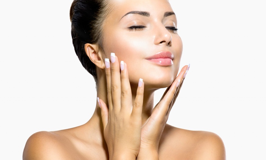 Image 3: Refresh your skin w/ 1 or 3 Micro-Needling Hyaluronic Acid Treatment 
