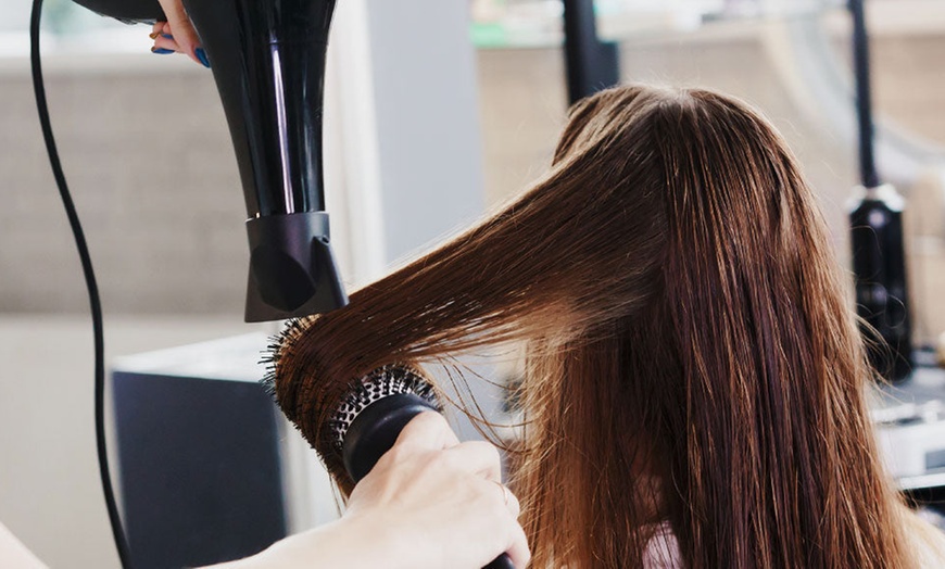 Image 2: Get One or Two Blowout with scalp exfoliation and K18 Hair Treatment