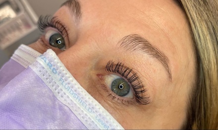 One Classic Full Set of Eyelash Extensions - Chic Cosmetics Company