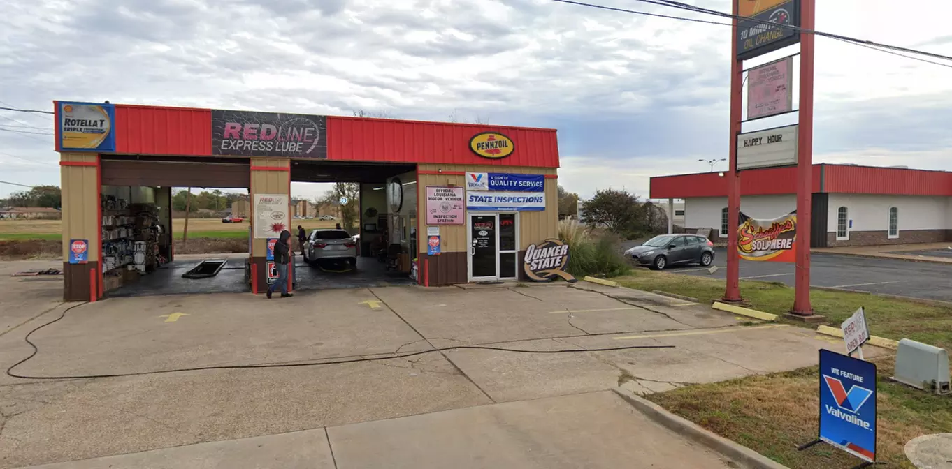 Valvoline Oil Change by Red Line Express Lube - Cheapest Around! (40% Off!) - Primary Image