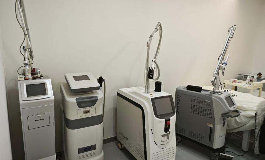 Image 4: Pico Laser Carbon Peel with Complimentary Facial Cleaning
