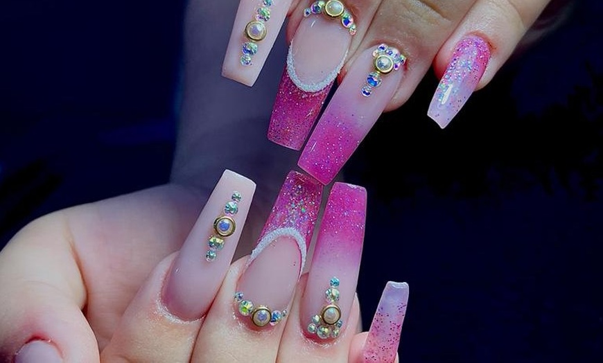 Image 2: Elevate Your Style with Short Full Set Acrylic/Gelx