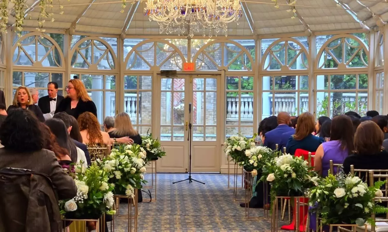 Custom Event Decoration: Backdrops, Drapes & Centerpieces