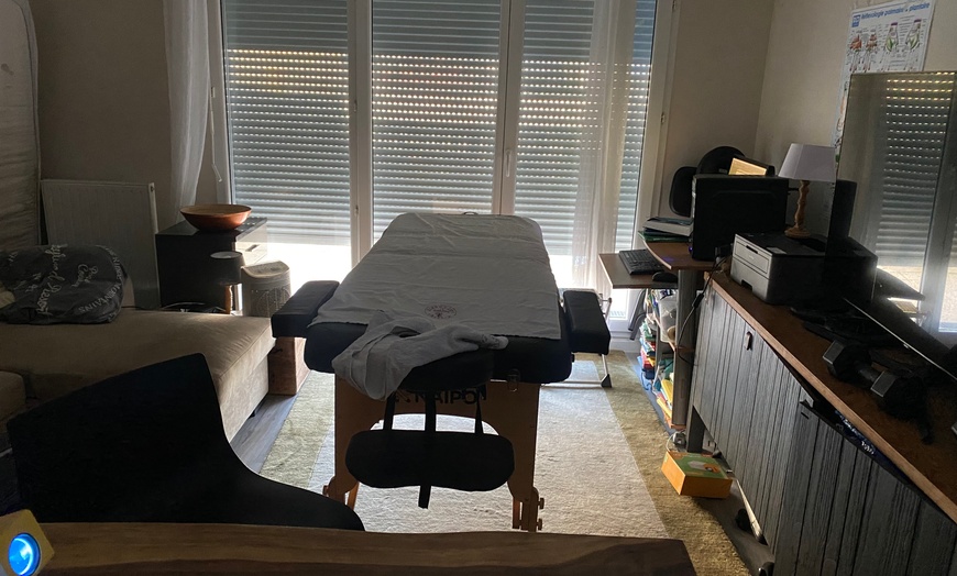 Image 3: Massage bien-être à Évry : Lomi-Lomi, suédois ou californien