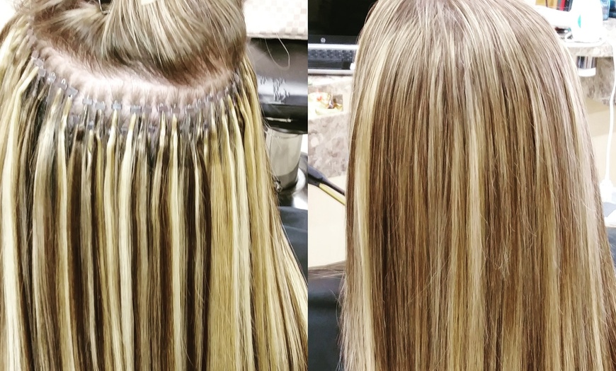 Image 6: Mobile Luxury Hair Extensions for Volume & Color Enhancement