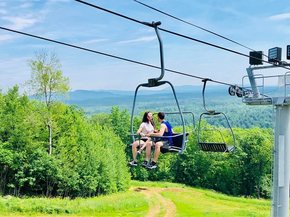 1 Child or Adult Scenic Picnic & Scenic Chairlift Ride w/ Lunch & More
