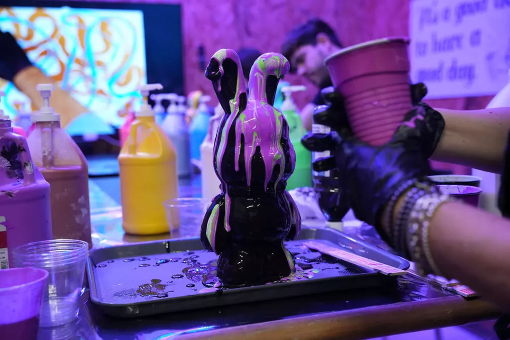 Hands-On Fluid Art Class at The Studio 1016 – Boise, ID