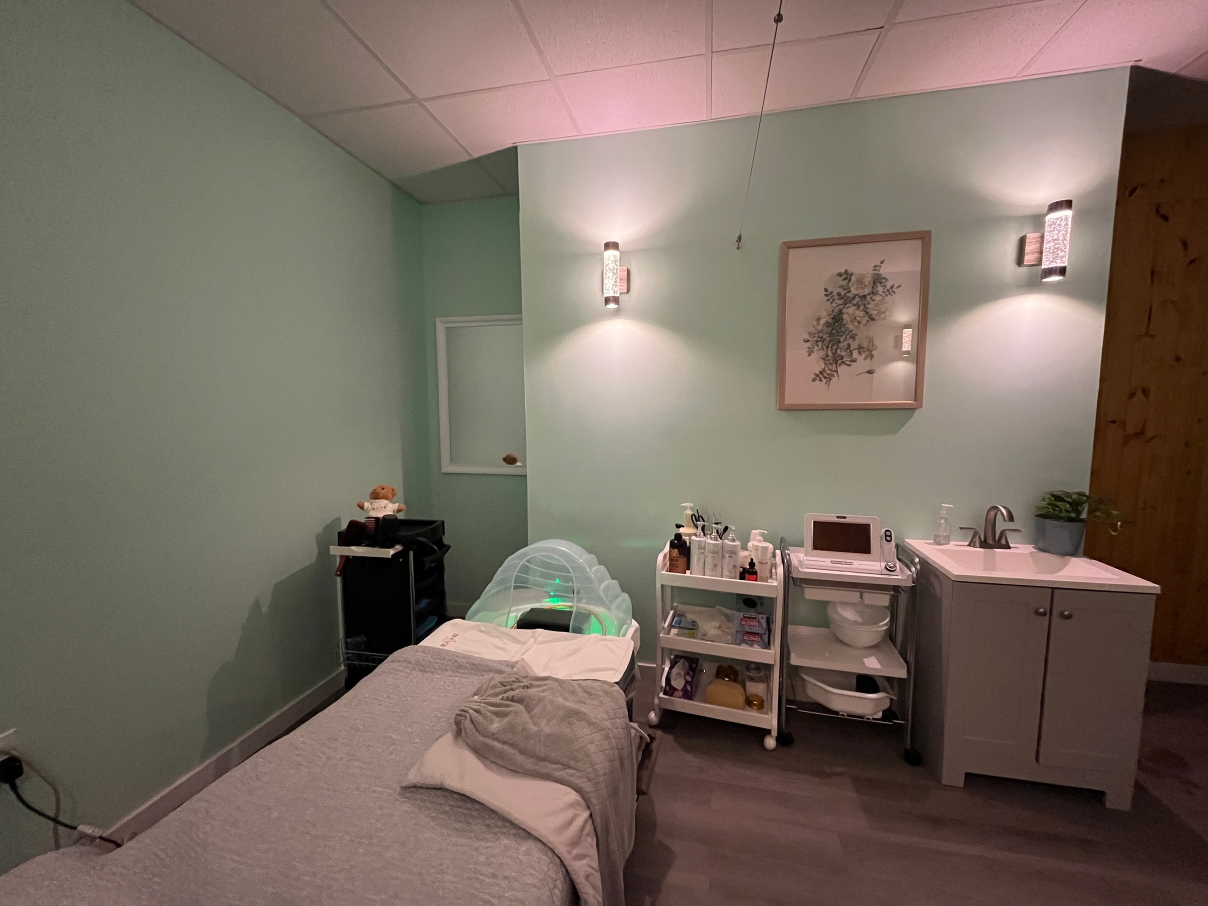 Rejuvenating Head Spa Massages with Mini Facial or Full Body Massage at EVIVE Spa - Springfield (Up to 35% Off)