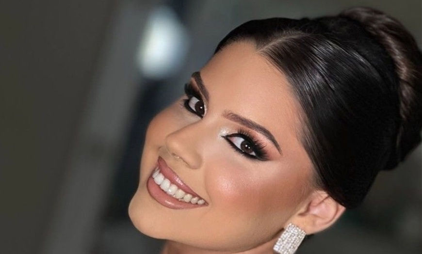 Image 4: Maquillaje natural de día o de noche completo para 1 persona