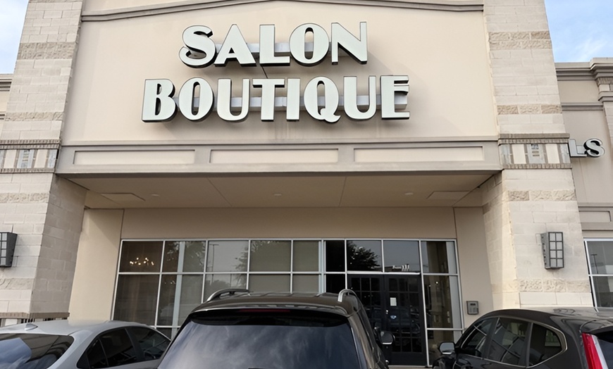 Image 3: Customized Swedish Massages for Deep Relaxation & Stress Relief