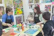 Arte y desayuno con amigos: taller de pintura creativa de 2h con desayuno y materiales incluidos para 1, 2 o 4 personas - Second Medium