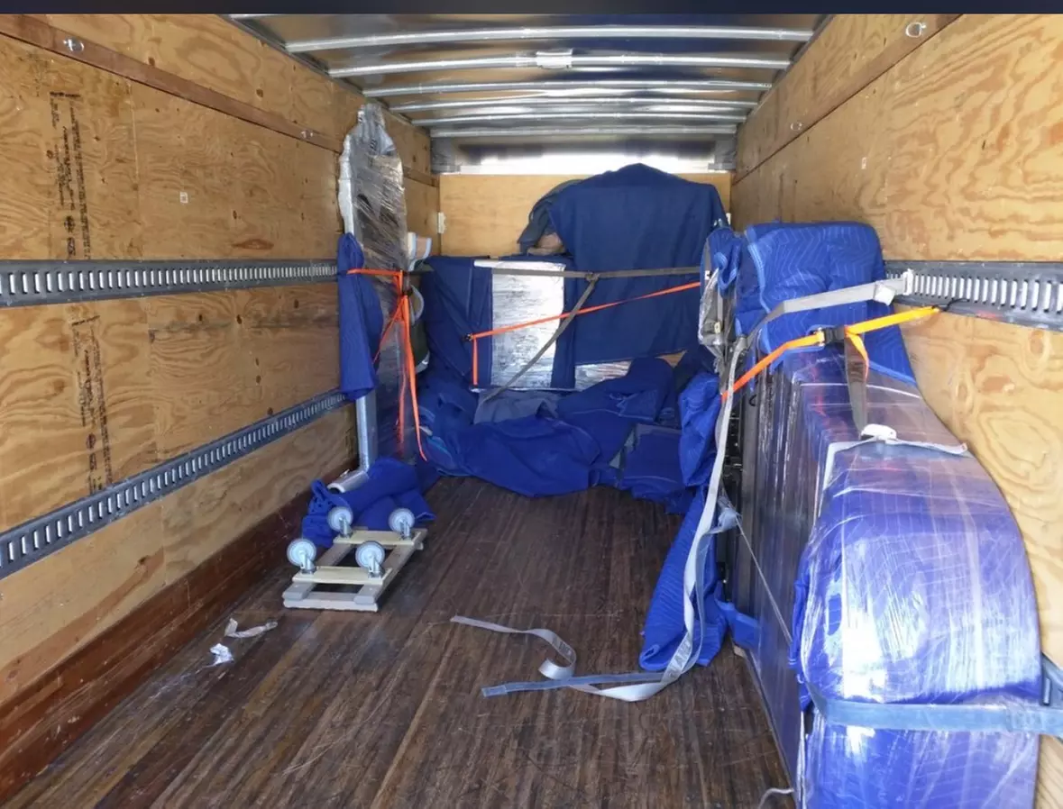 Professional Moving Service with Movers & Truck for Safe Transport