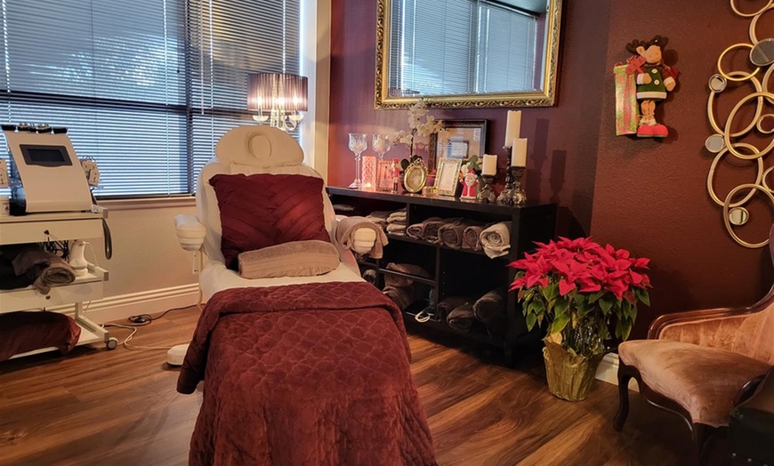 Image 5: Discover Beauty By Design's Non-Invasive Arm Treatments for Up to 92% Off