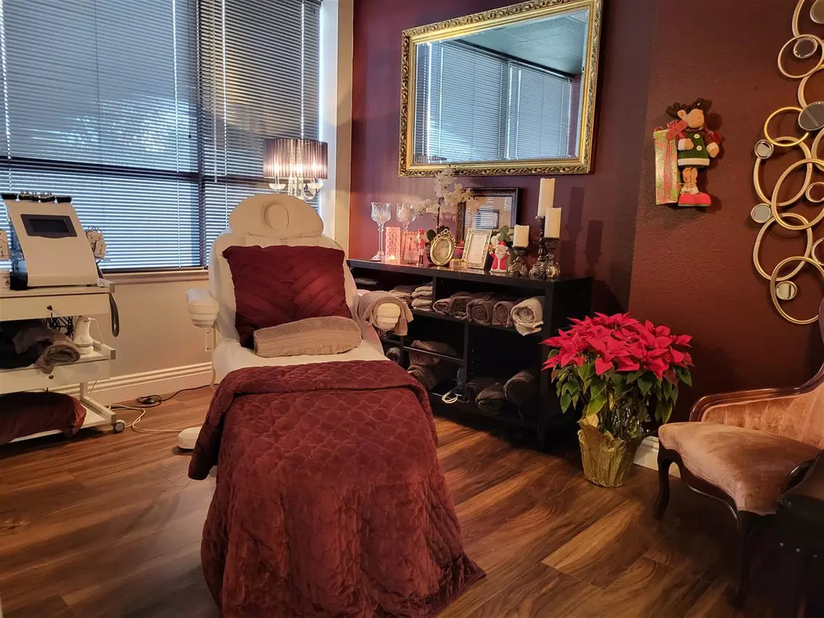 Discover Beauty By Design's Non-Invasive Arm Treatments for Up to 92% Off