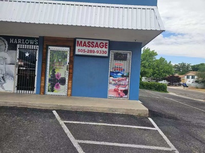 30-Minute Custom Body Massage with Essential Oil & Hot Stone Treatment - Cloud Massage