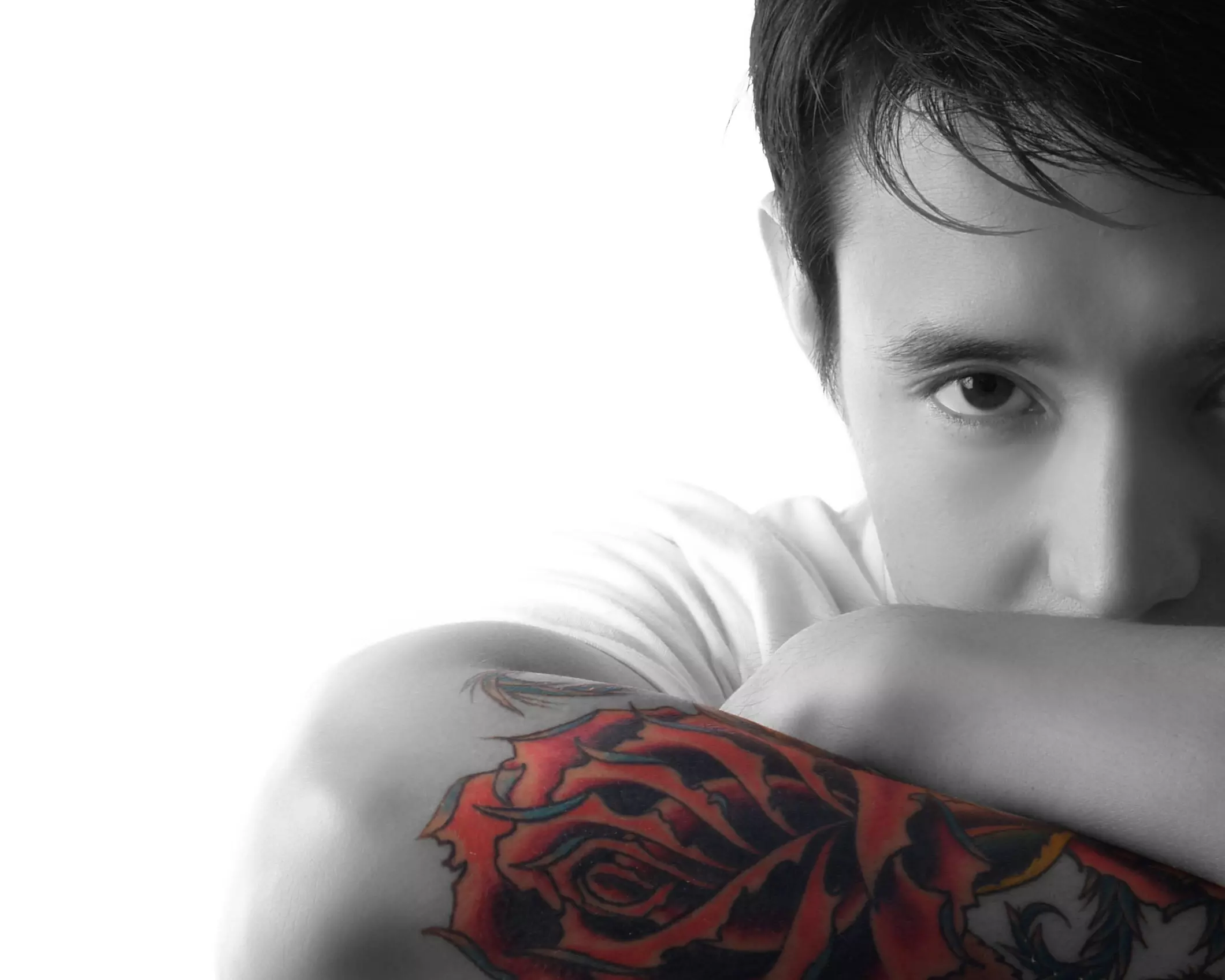 Single Photo Session & Retouch + 3 Outfit Changes w/w/o Hairstyling