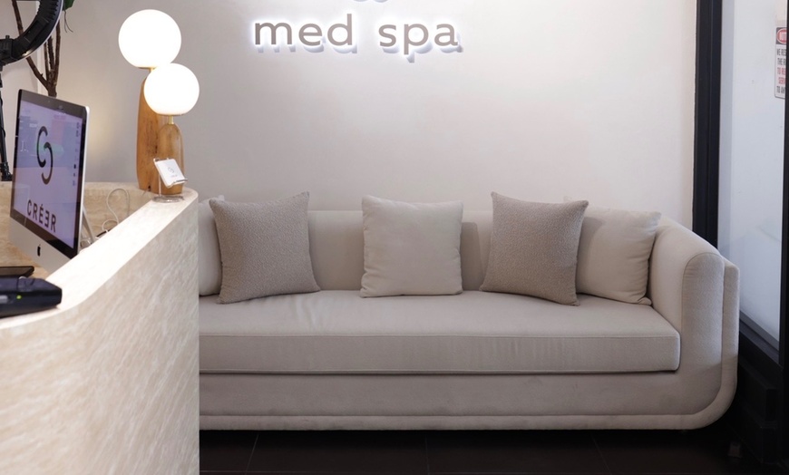Image 7: Up to 37% Off on Salon-Shellac/No-Chip Mani-Pedi at Salon Creer