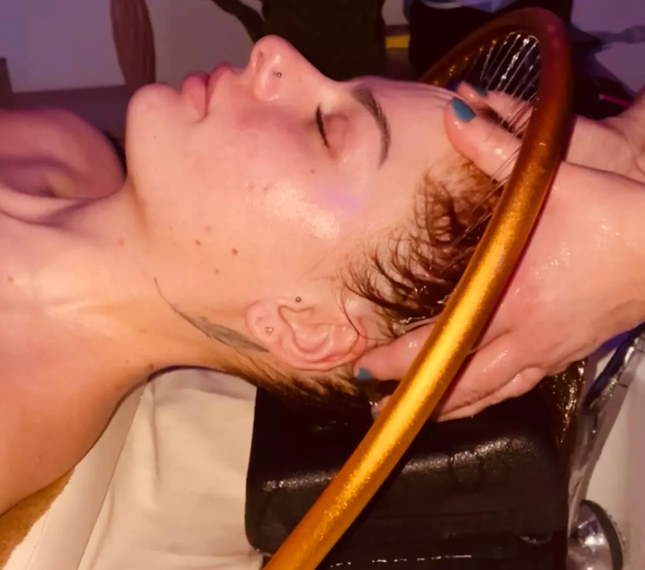 Rituel Head Spa avec massage du cuir chevelu et vapeur de 45 ou 75 min chez O Head Spa (jusqu'à 30% de remise) - Primary Image