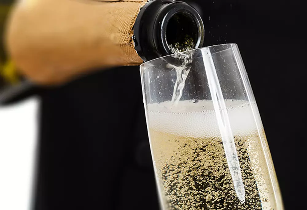 Tranquility & Romance Couples Massage /Spa Package w/ Cocktails & More