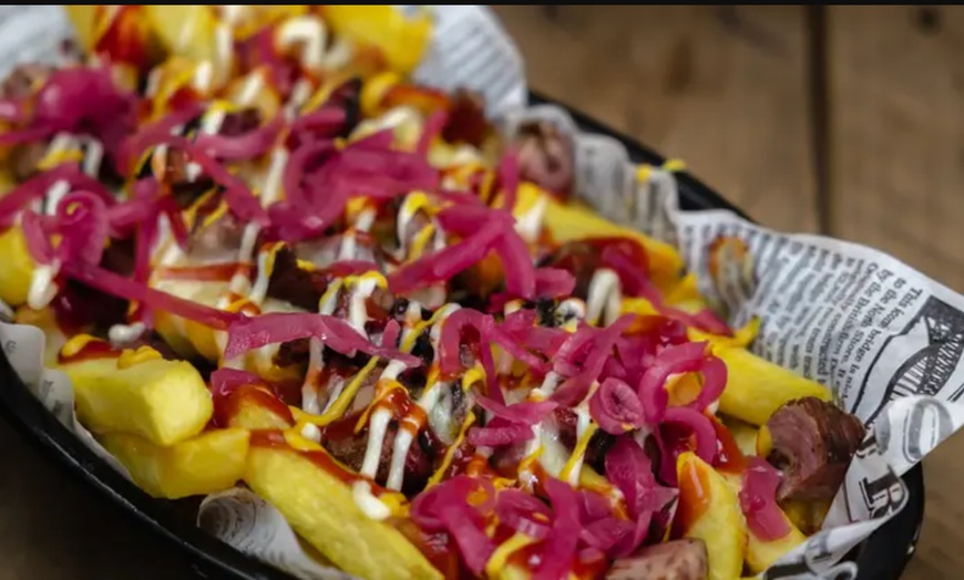 Image 6: Enjoy Garden Vibes with Burger or Pizza with a Drink for Up to 4 