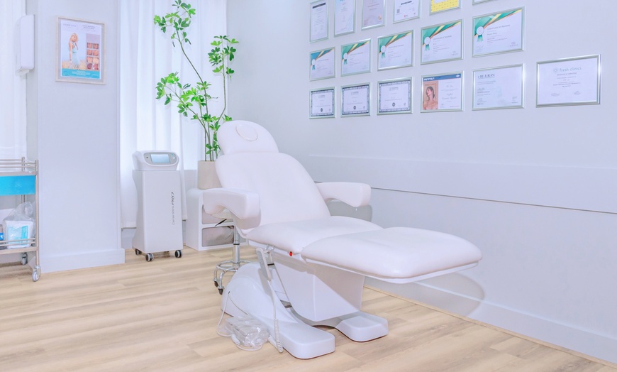 Image 9: Luxury Facial Experience: Hydro Perfusion, Glow Bulb, or Lift Serum
