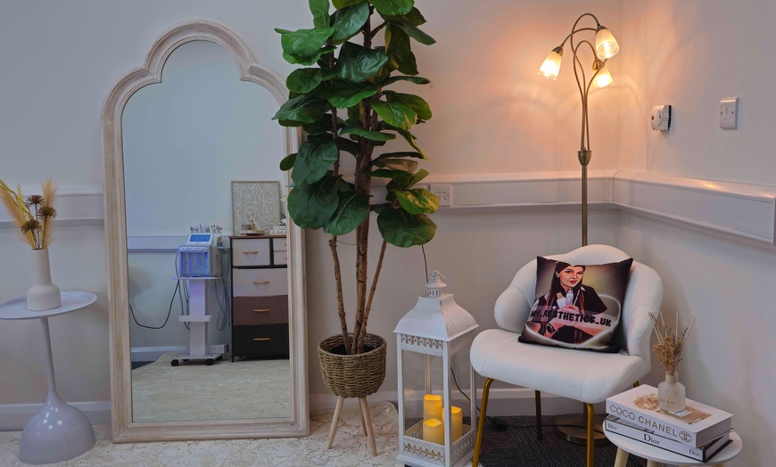 Image 2: Restore Your Radiance with 1 or 3 60-Min Luxury Microneedling Sessions