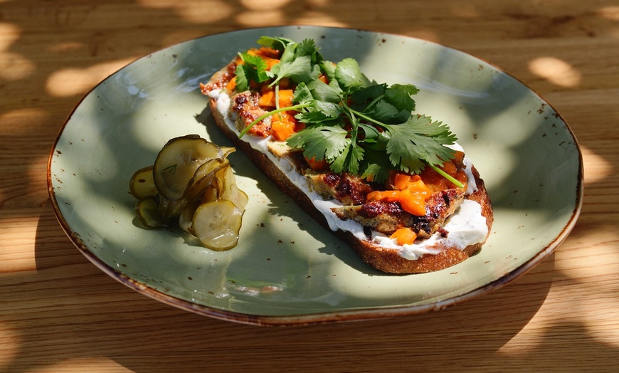 Image 2: Weekday Dining Credit Towards Food And Drink; Valid Monday–Thursday
