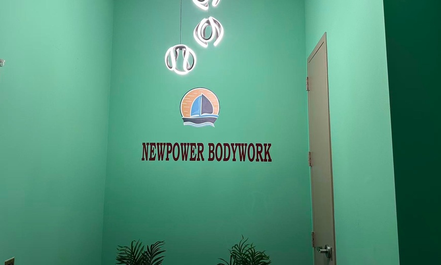 Image 8: One 60 or 90-Minute Couples Massage Experience