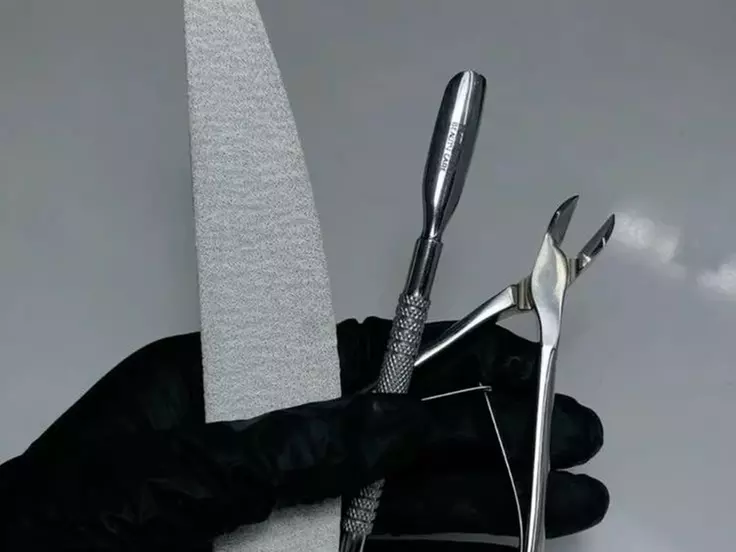 45-60 Min. Professionelle Fußpflege, optional mit Lack, für 1 Person