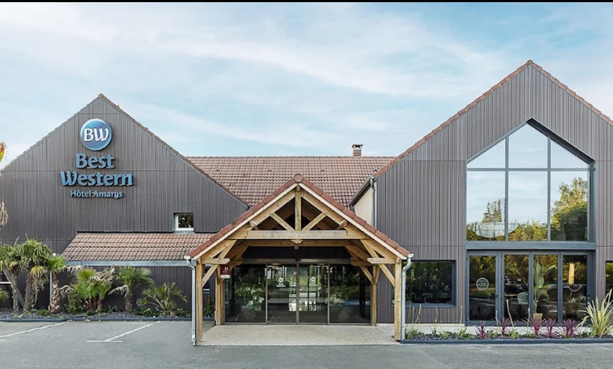 Image 8: Parenthèse bien-être : 2h de spa avec massage ou soin du visage