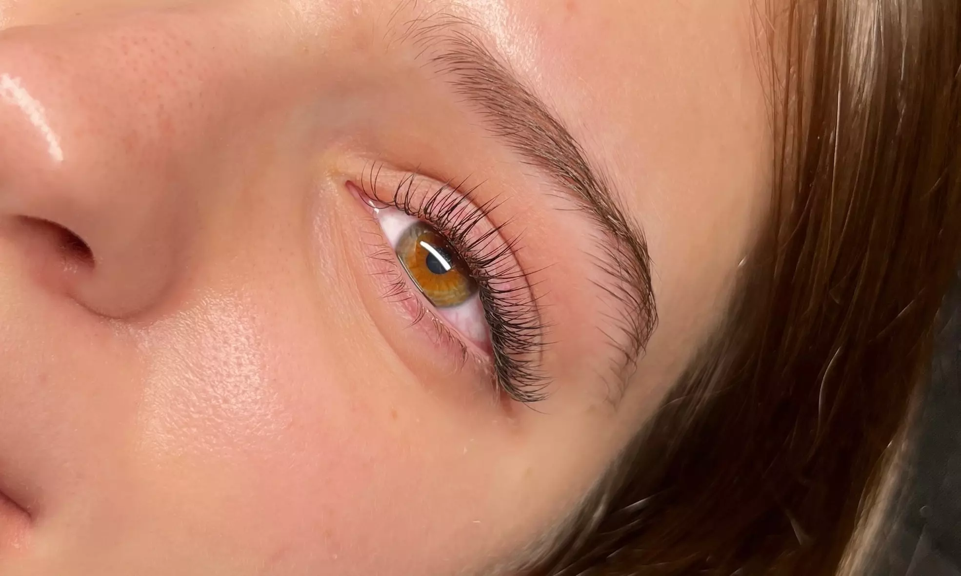 Full Set of Classic Eyelash Extensions for a Stunning Look 