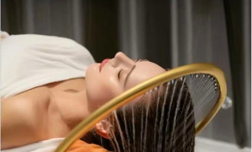 Image 5: Up to 55% Off on Couples Massage at Luxe Day Spa
