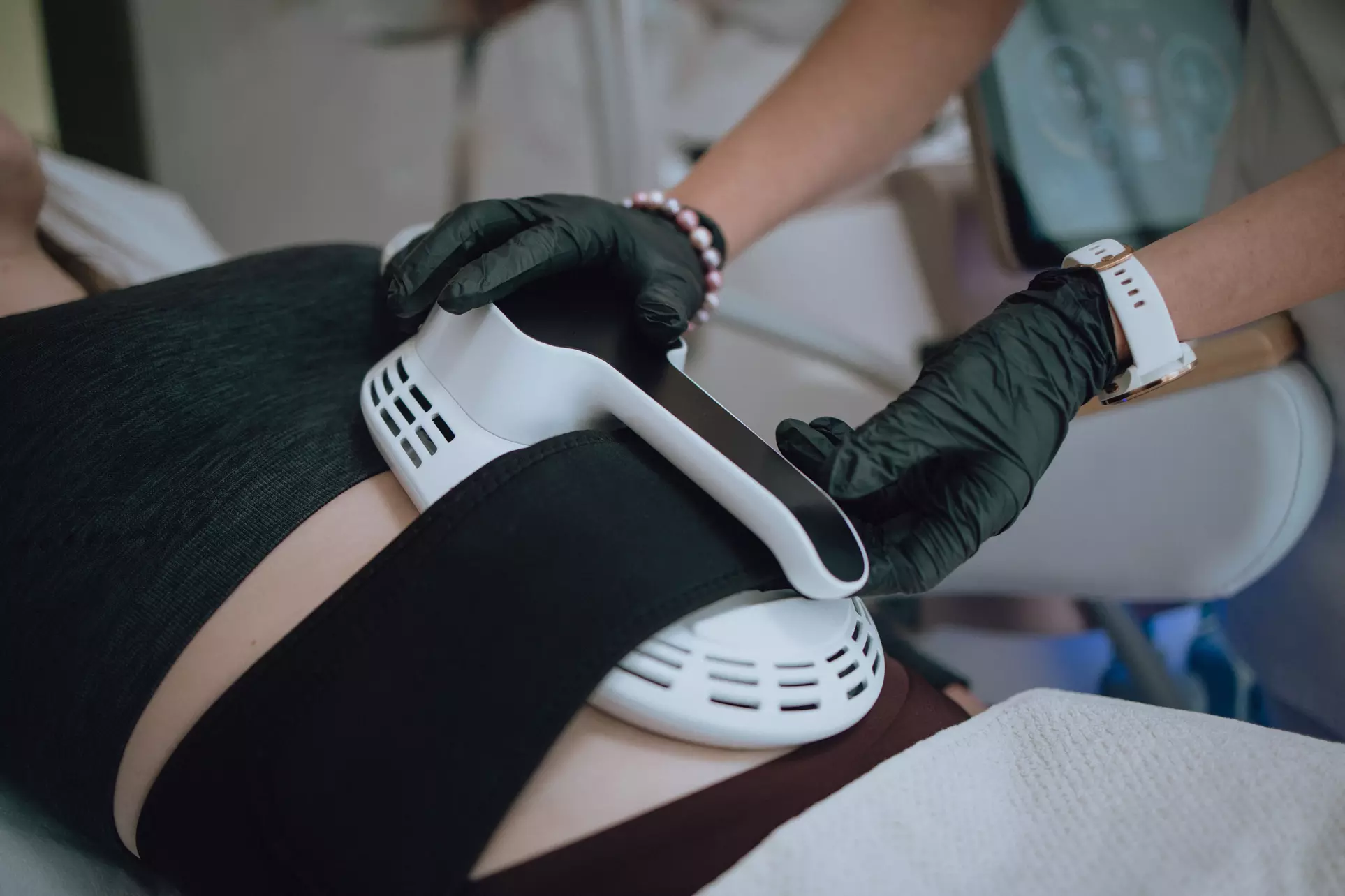 Do 30% zniżki na EMS (elektryczna stymulacja mięśni) w PREMIUM LASER - Kraków - DEPILACJA LASEROWA