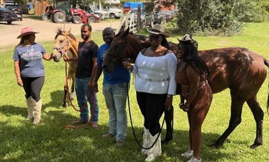 Image 12: Beginner Cowboy/Cowgirl Experience for Groups
